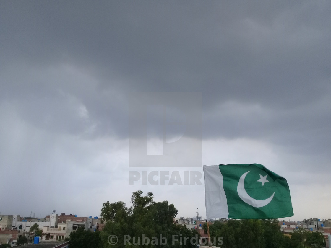 Pakistani Flag - Commercial Building - HD Wallpaper 