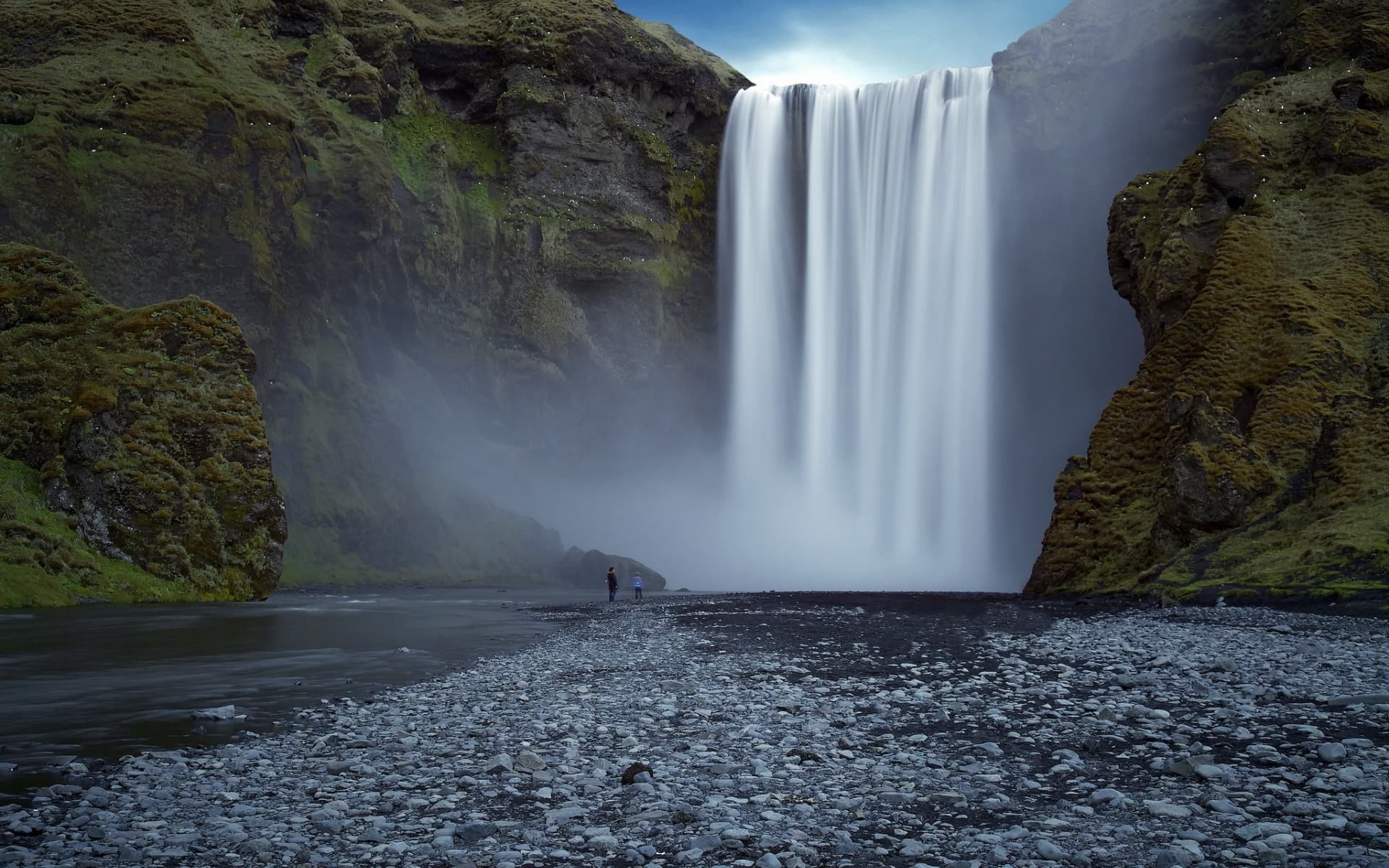 Nature Waterfall People Wallpaper - Skógafoss - HD Wallpaper 