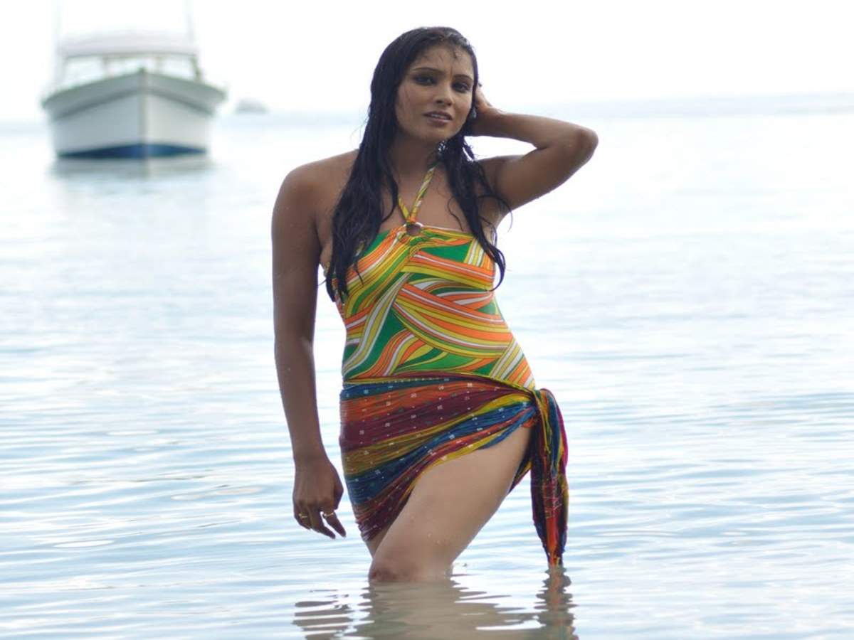 Malang - Photo Shoot - HD Wallpaper 