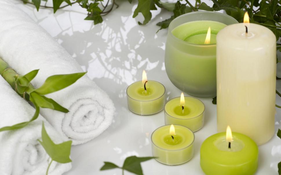 Relaxing Time Wallpaper,wellness Hd Wallpaper,towels - Green And White Candles - HD Wallpaper 