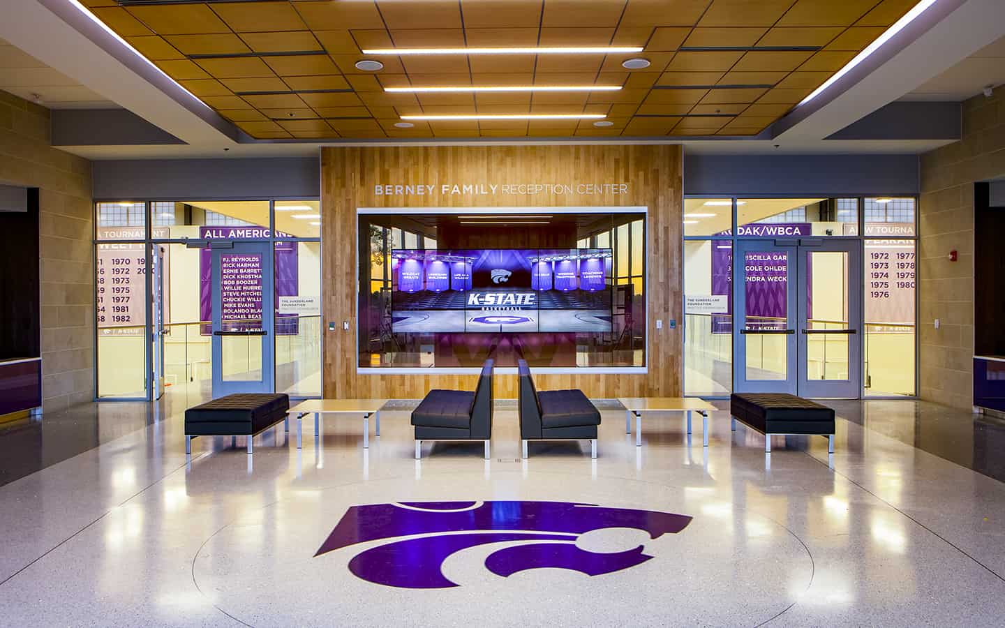 Kansas State Visitor Locker Room - HD Wallpaper 