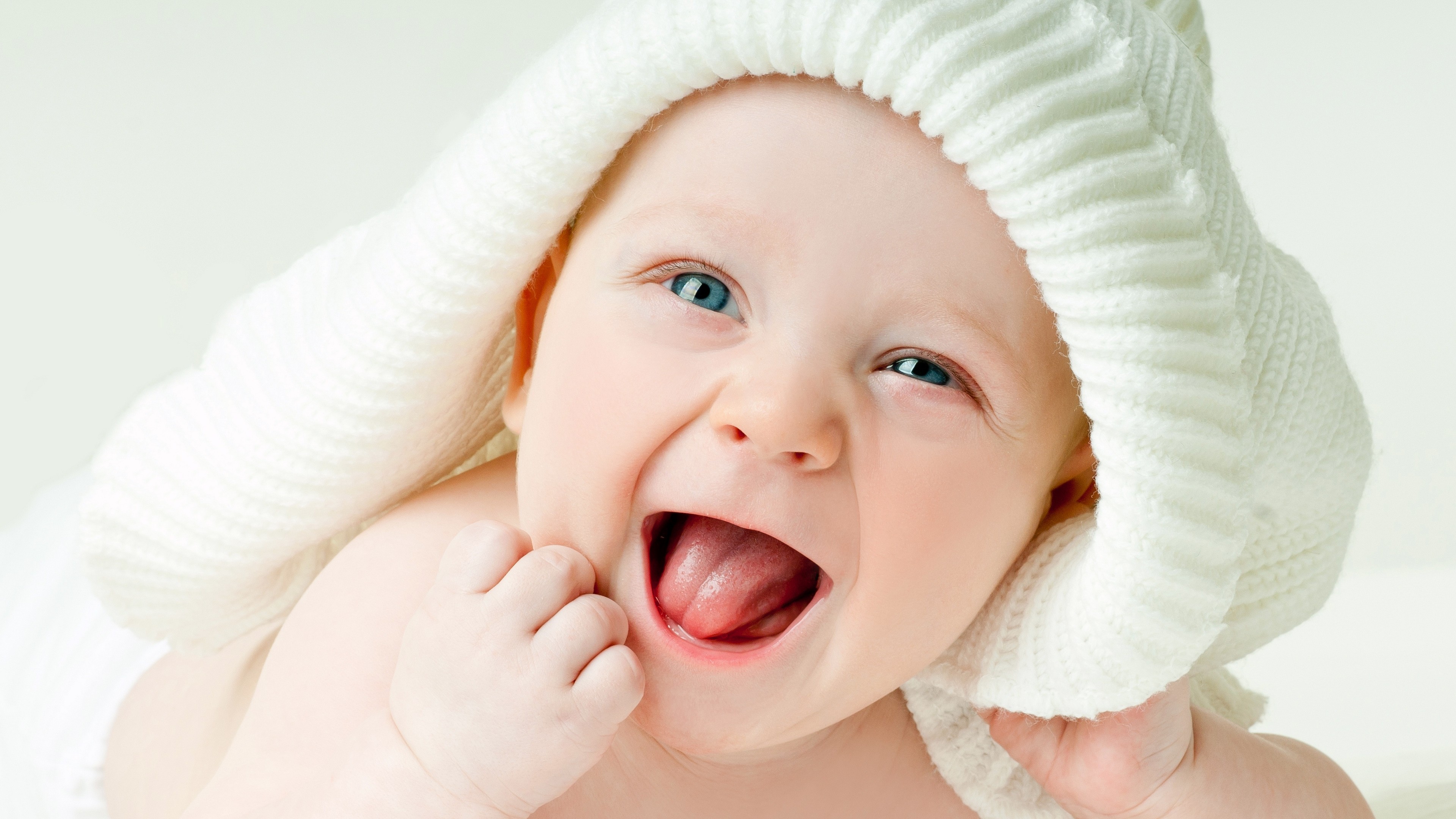 Best Cute Baby - Cute Smiley Baby - HD Wallpaper 