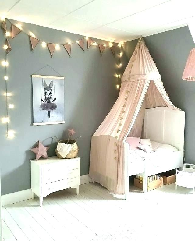 Green Bedroom Wallpaper Bedroom Wallpaper Ideas Teenage - Fairy Lights In Girls Bedroom - HD Wallpaper 