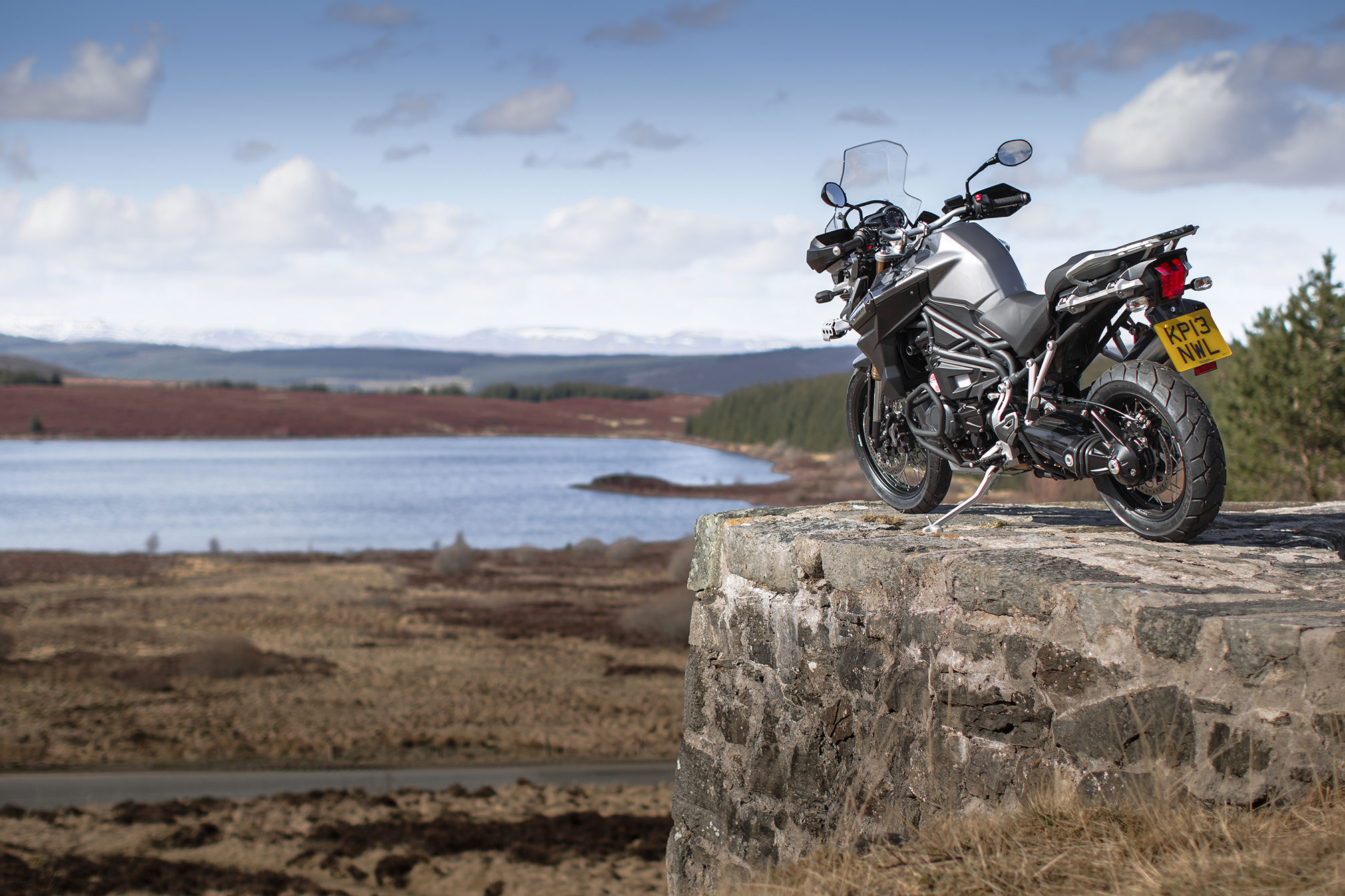 2014 Triumph Tiger Explorer Wallpaper - Triumph Tiger Wallpaper For Mobile - HD Wallpaper 