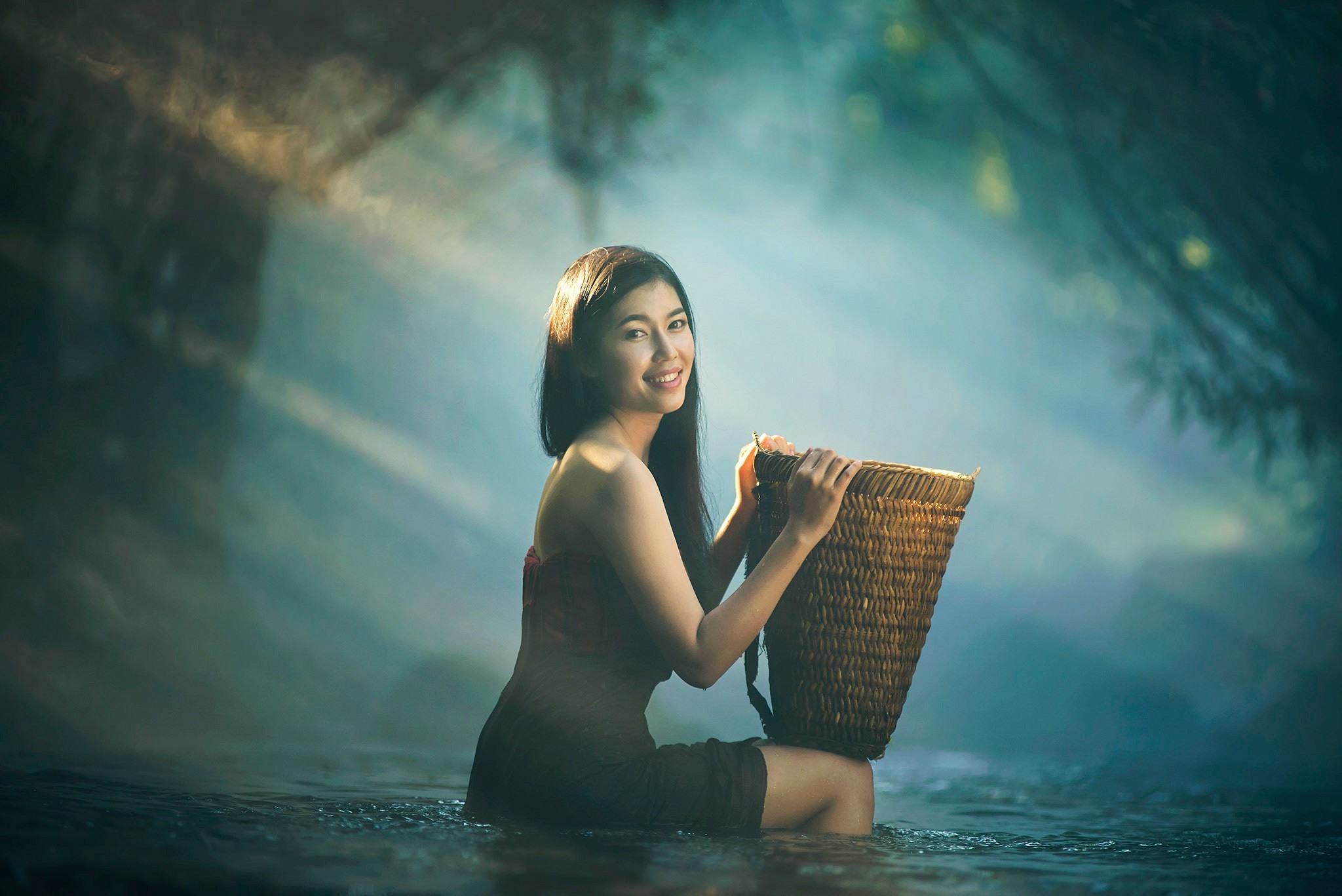 Asian Model In Water - HD Wallpaper 