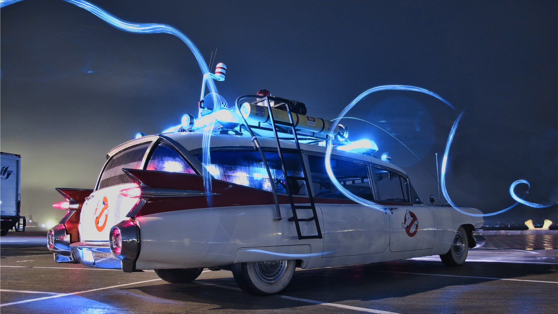 Ghostbusters Ecto 1 - HD Wallpaper 