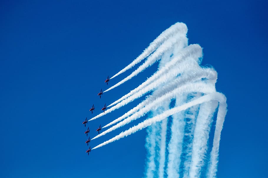 Red Arrows, Selective Photo Of Air Show, Planes, Trail, - Air Show - HD Wallpaper 
