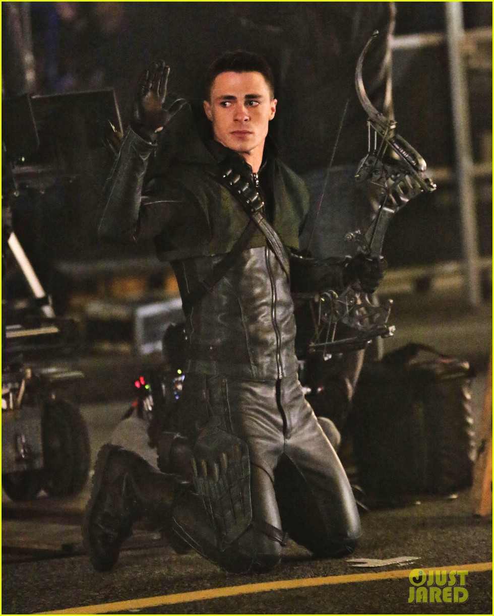 Colton Haynes Arrow Scenes Will Change Dynamic - Roy Harper Arsenal Suit - HD Wallpaper 