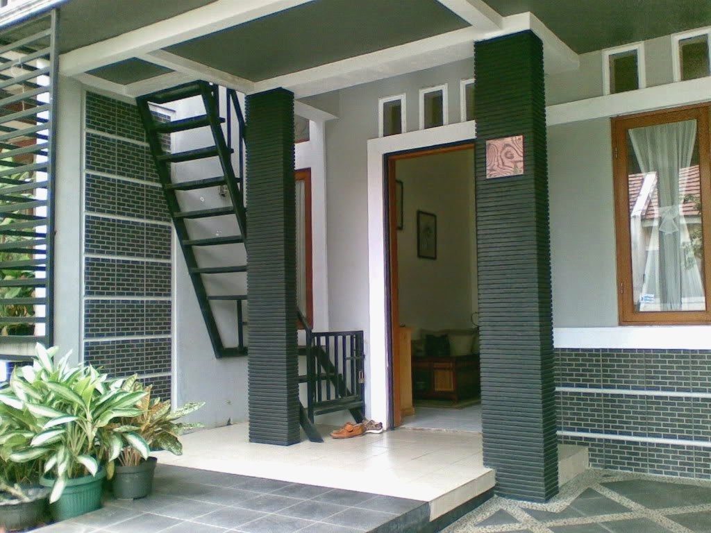 Ornamen Batu Alam Dinding - Pillar Model House - HD Wallpaper 