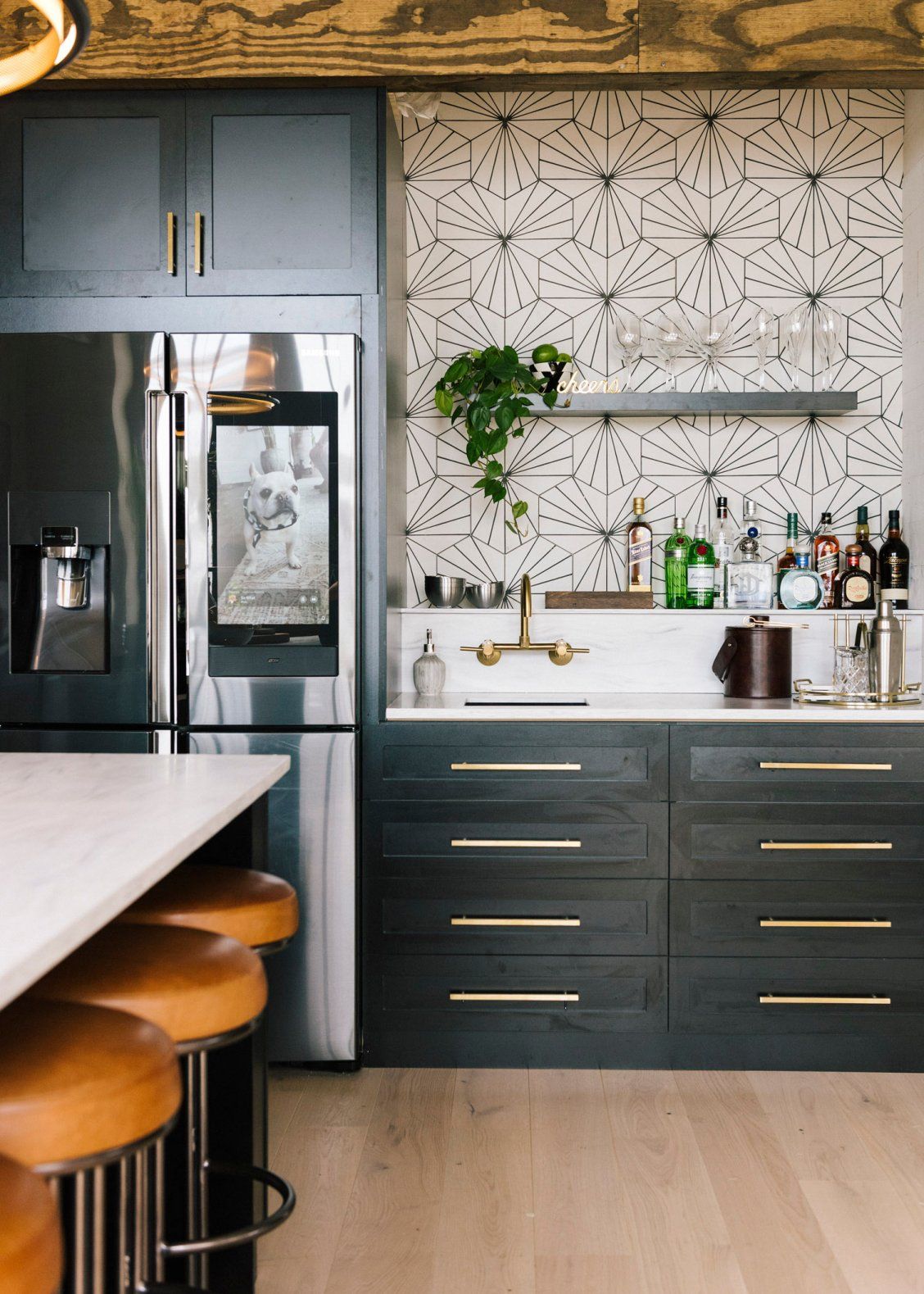 Queer Eye Loft Kitchen - HD Wallpaper 