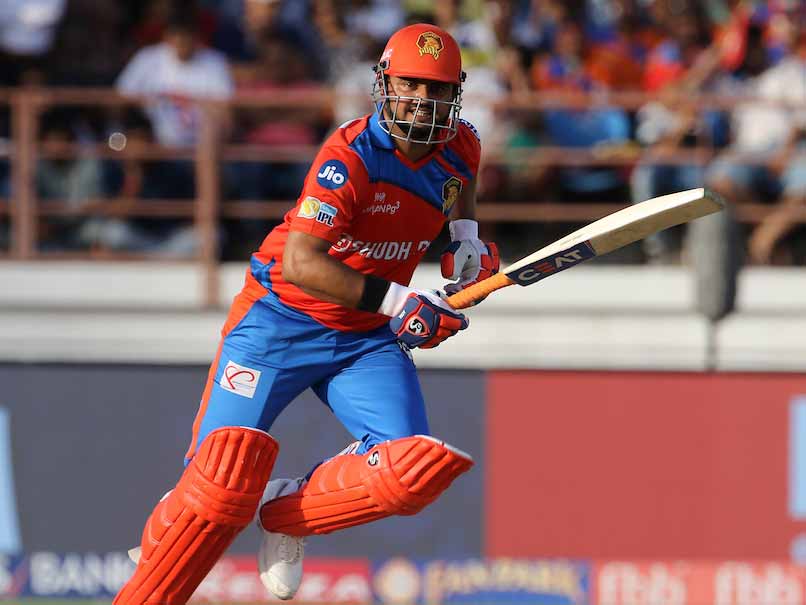 Notice Issued To Gujarat Lions Over Unpaid Entertainment - Suresh Raina Pic Zip - HD Wallpaper 