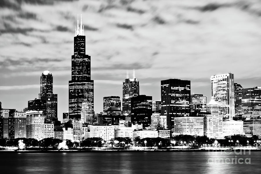 Chicago Skyline At Night Black And White - HD Wallpaper 