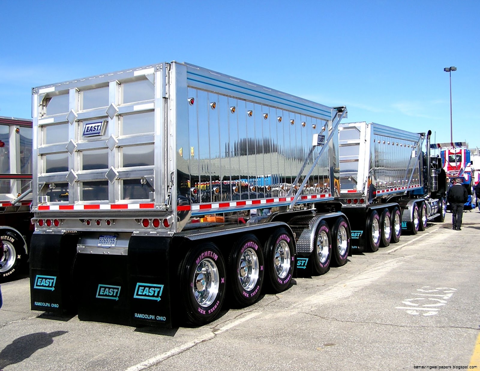 Big Rig Show Trucks Dump - HD Wallpaper 