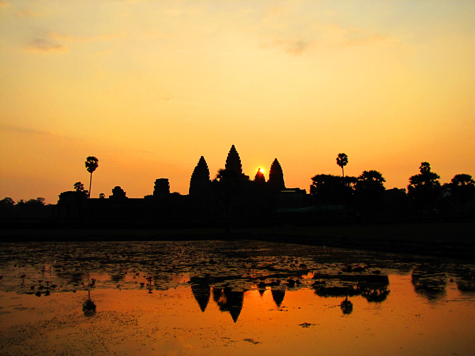 Angkor Wat - HD Wallpaper 