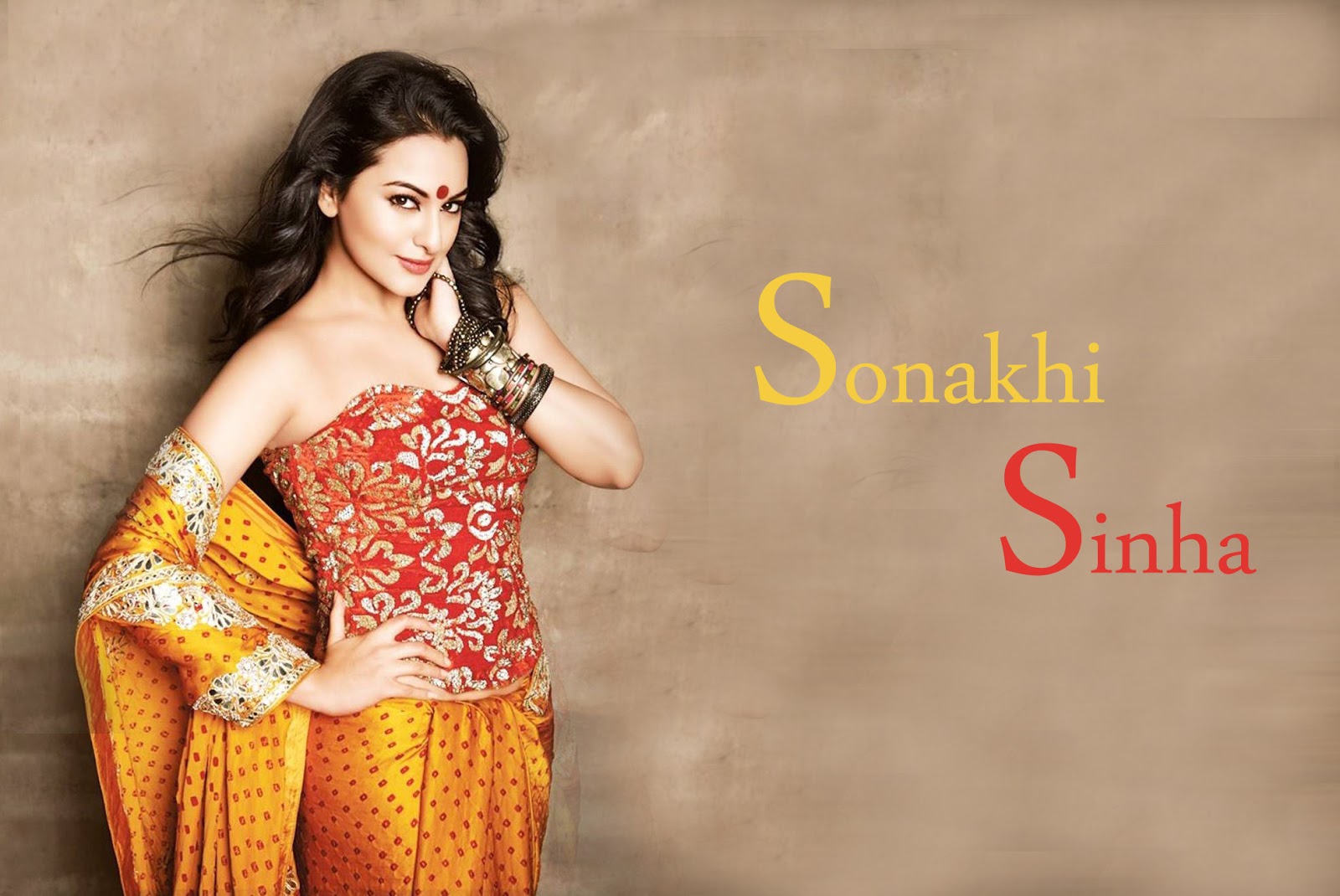 Sonakshi Sinha In Saree - HD Wallpaper 