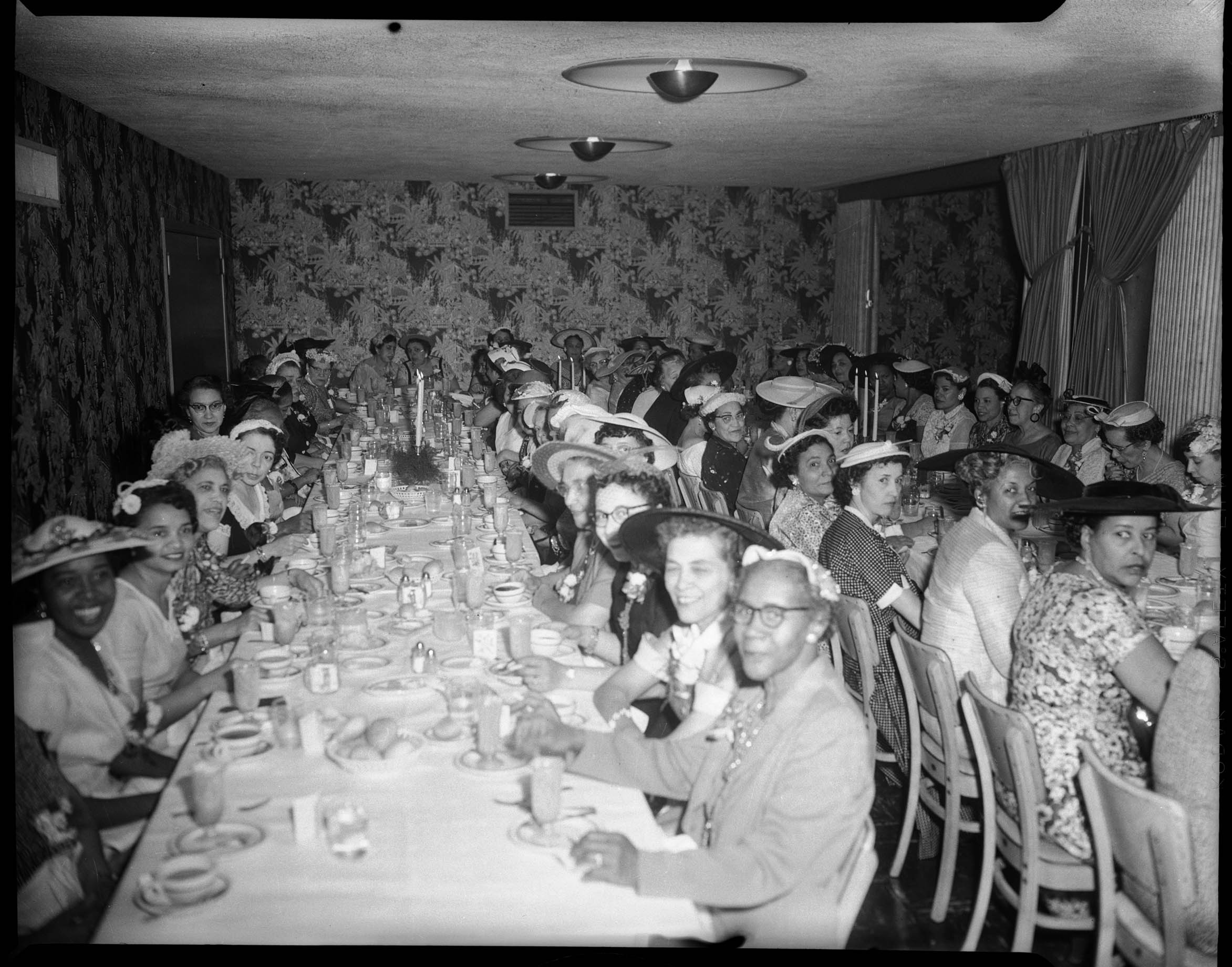 Monochrome - HD Wallpaper 