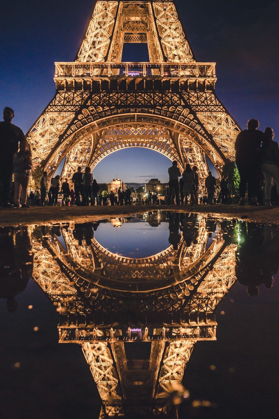 Eiffel Tower - 934x1400 Wallpaper 