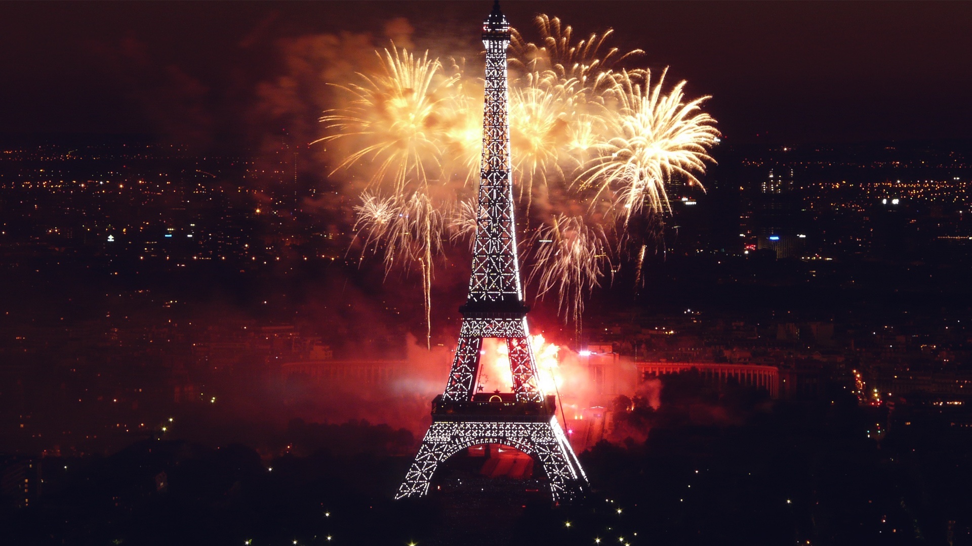 Fireworks At Eiffel Tower - Happy New Year 2019 Paris - HD Wallpaper 