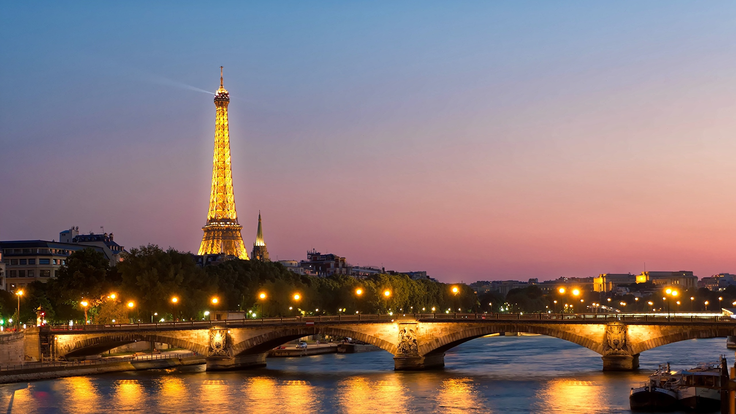 Beautiful Picture Of The Eiffel Tower - HD Wallpaper 