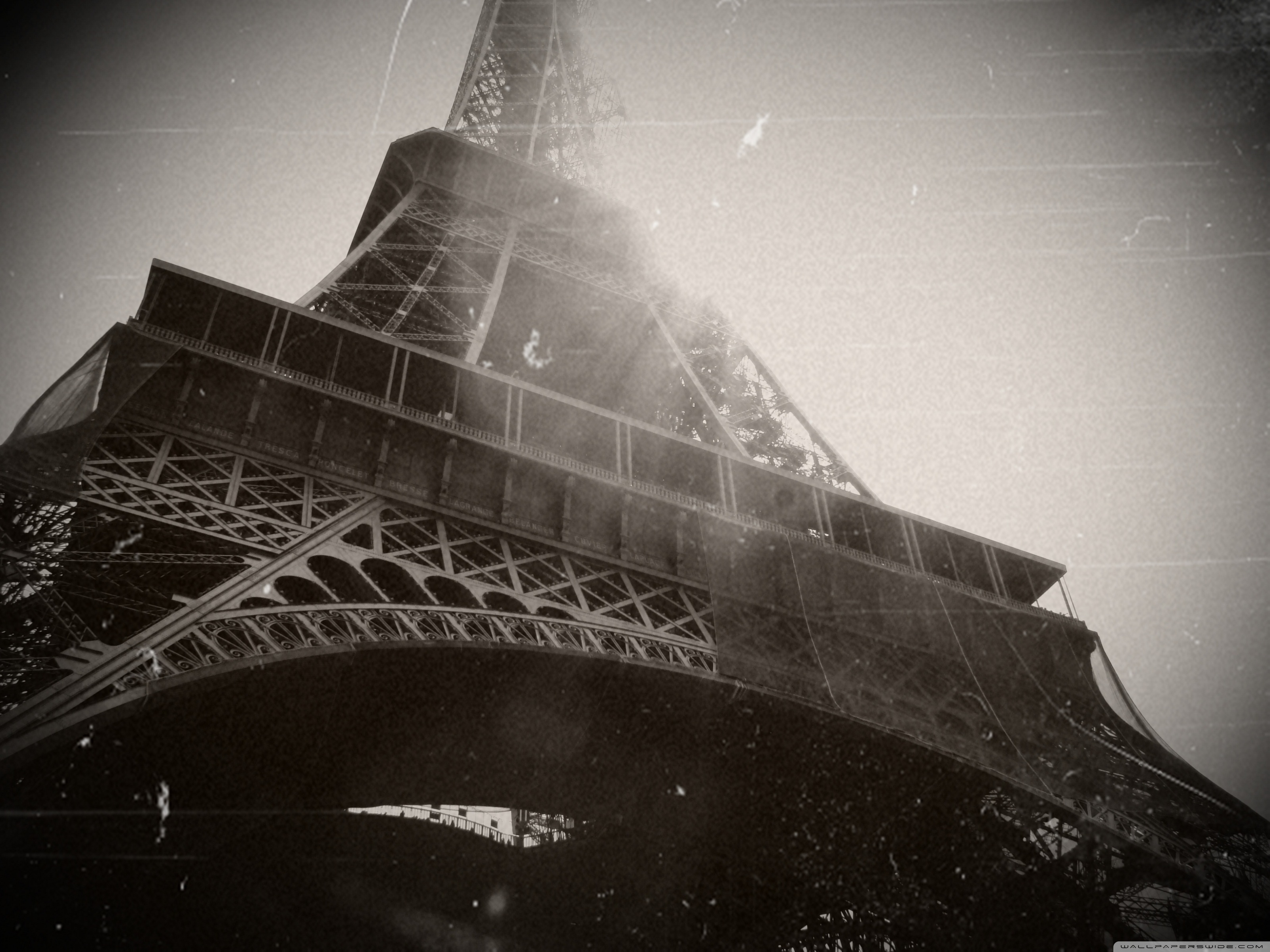 Eiffel Tower - HD Wallpaper 