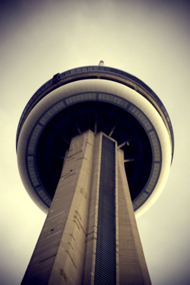 Cn Tower Wallpaper - Iphone 6 Cn Tower Hd - HD Wallpaper 