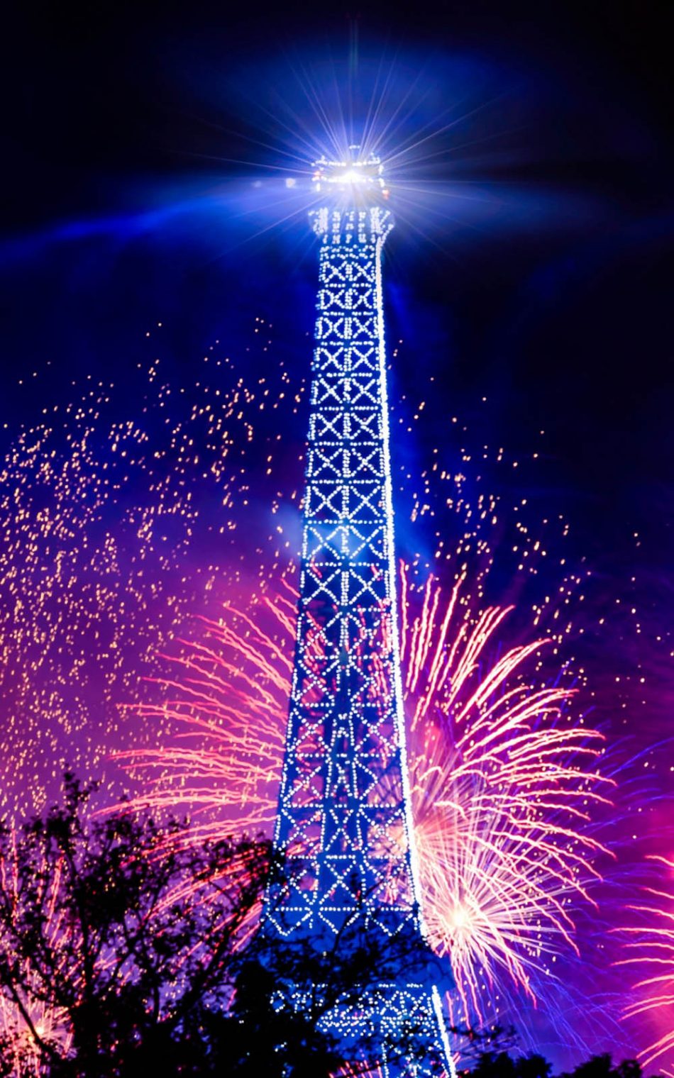 Eiffel Tower Holiday Fireworks Hd Mobile Wallpaper - Whatsapp Dp Happy New  Year 2020 - 950x1520 Wallpaper 