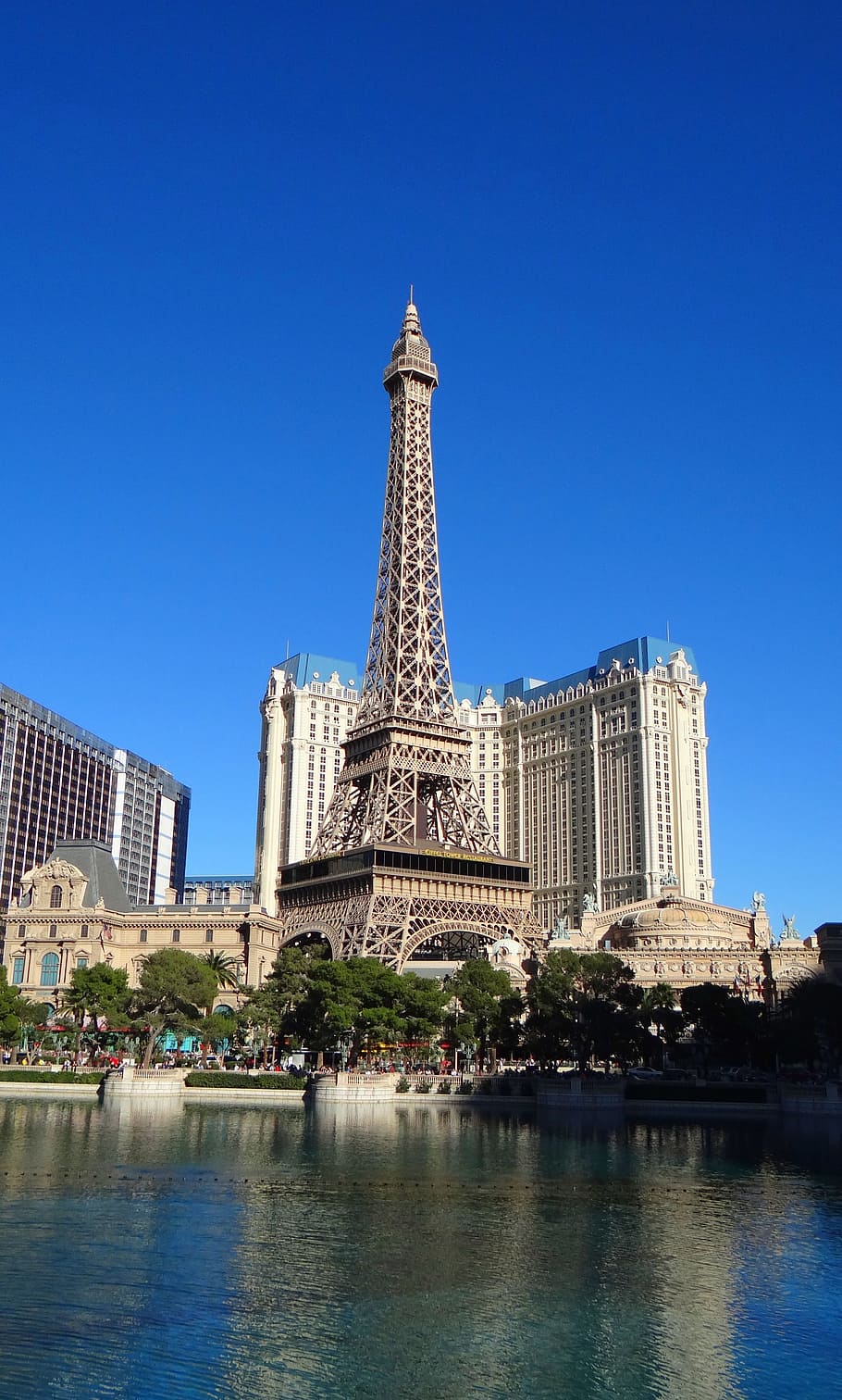Eiffel Tower, Las Vegas Strip, Paris Casino, Landmark, - Bellagio - HD Wallpaper 