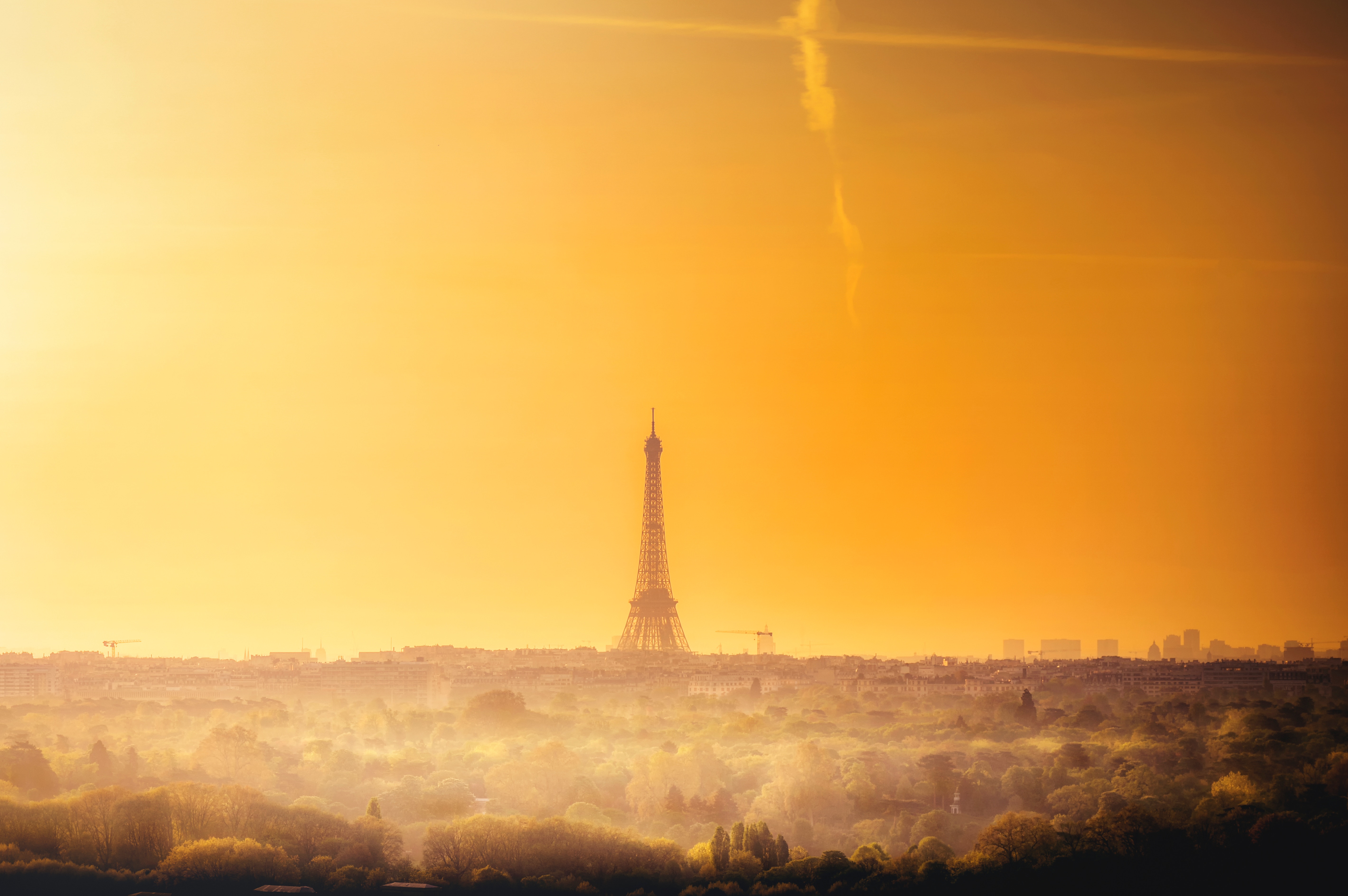 Eiffel Tower Horizon - HD Wallpaper 