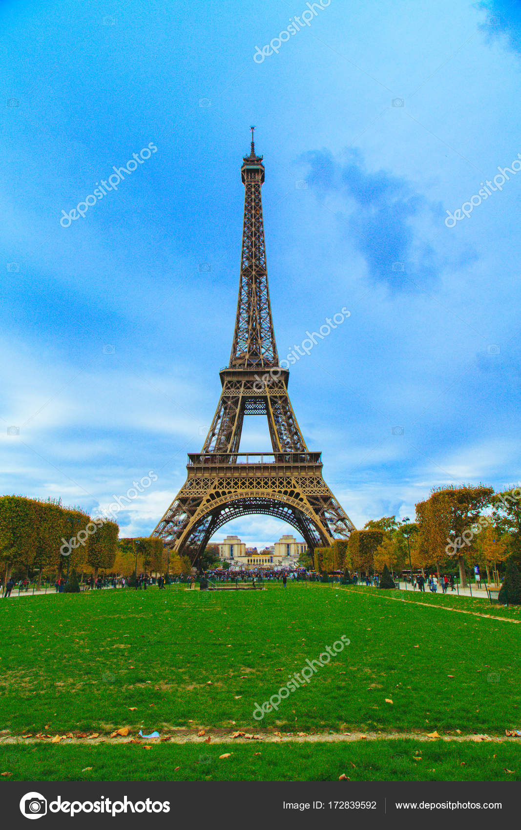 Eiffel Tower - HD Wallpaper 