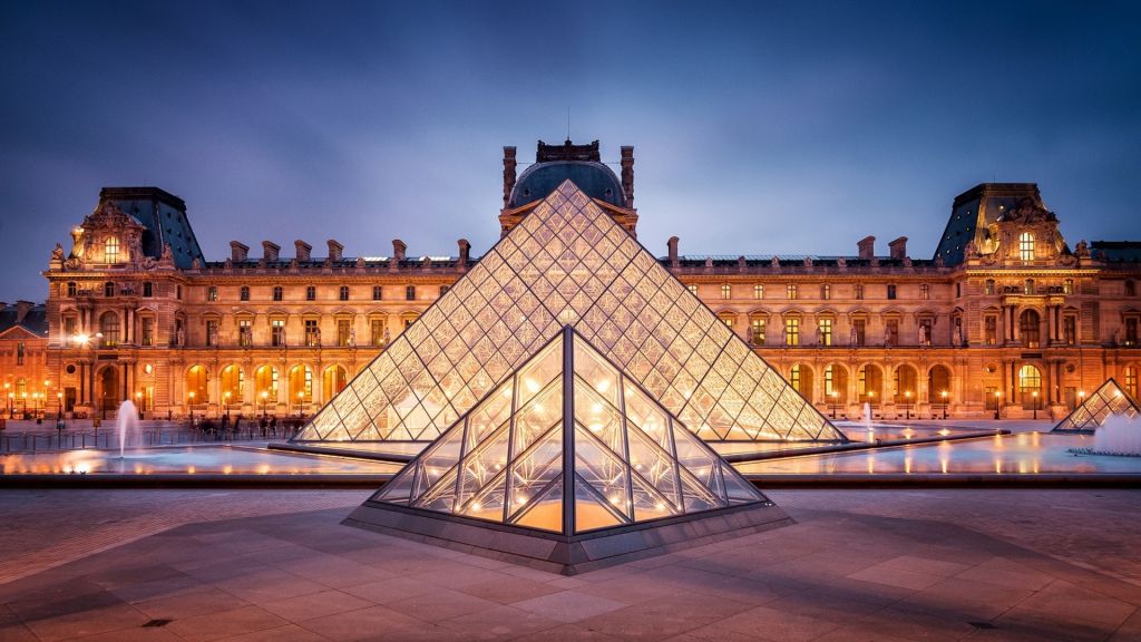Louvre Museum - HD Wallpaper 