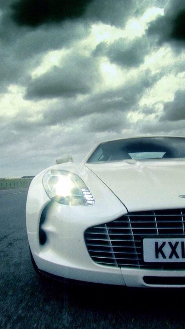 Aston Martin Iphone Wallpaper - Aston Martin One 77 Wallpaper Iphone - HD Wallpaper 