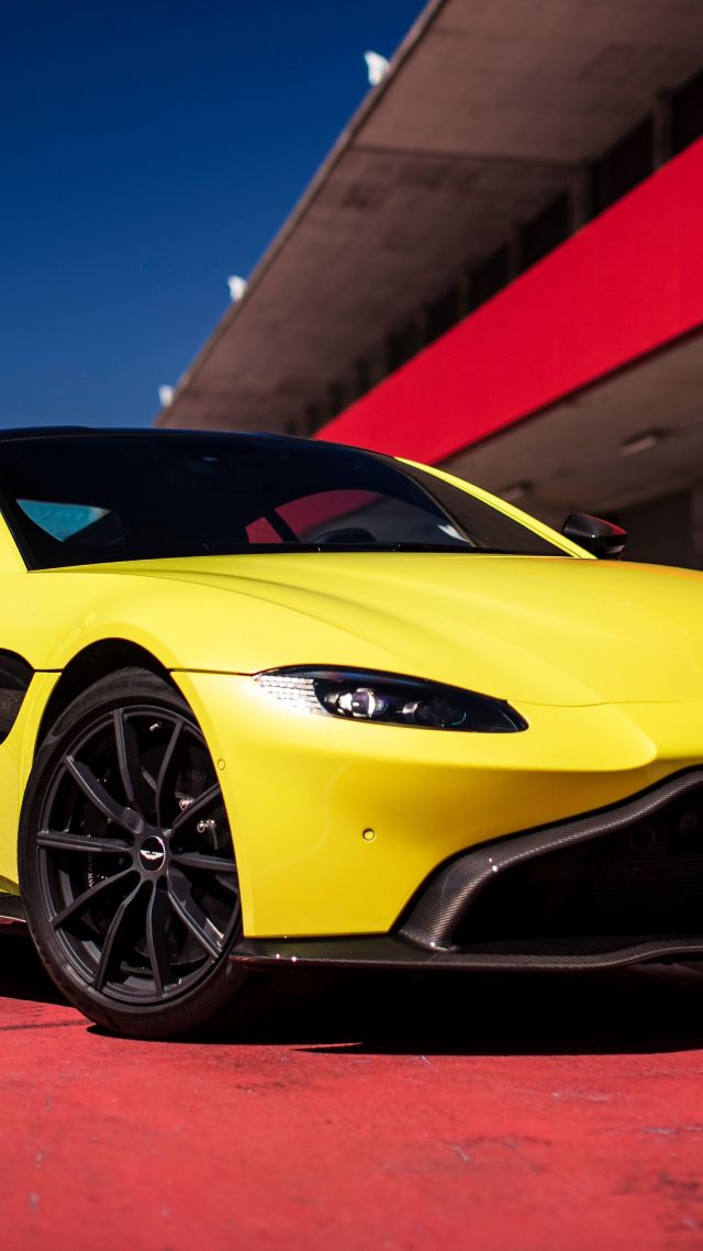 Aston Martin Vantage 2019 Phone Background - HD Wallpaper 