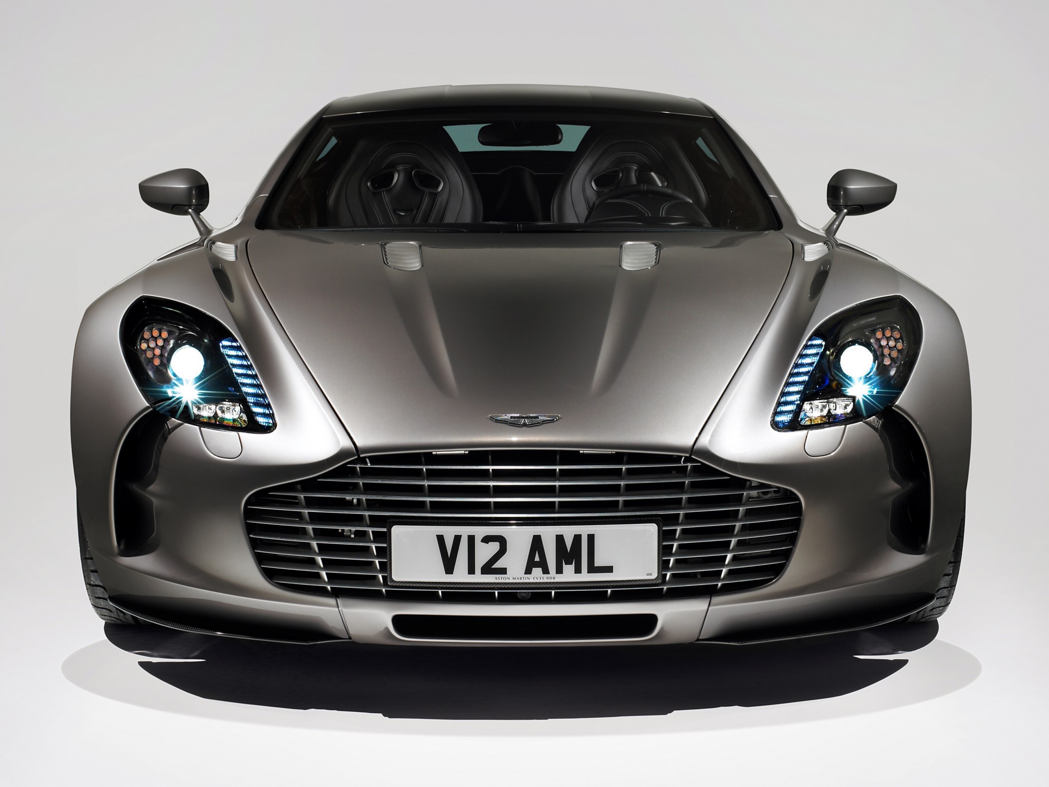 2009 Aston Martin One 77 - HD Wallpaper 