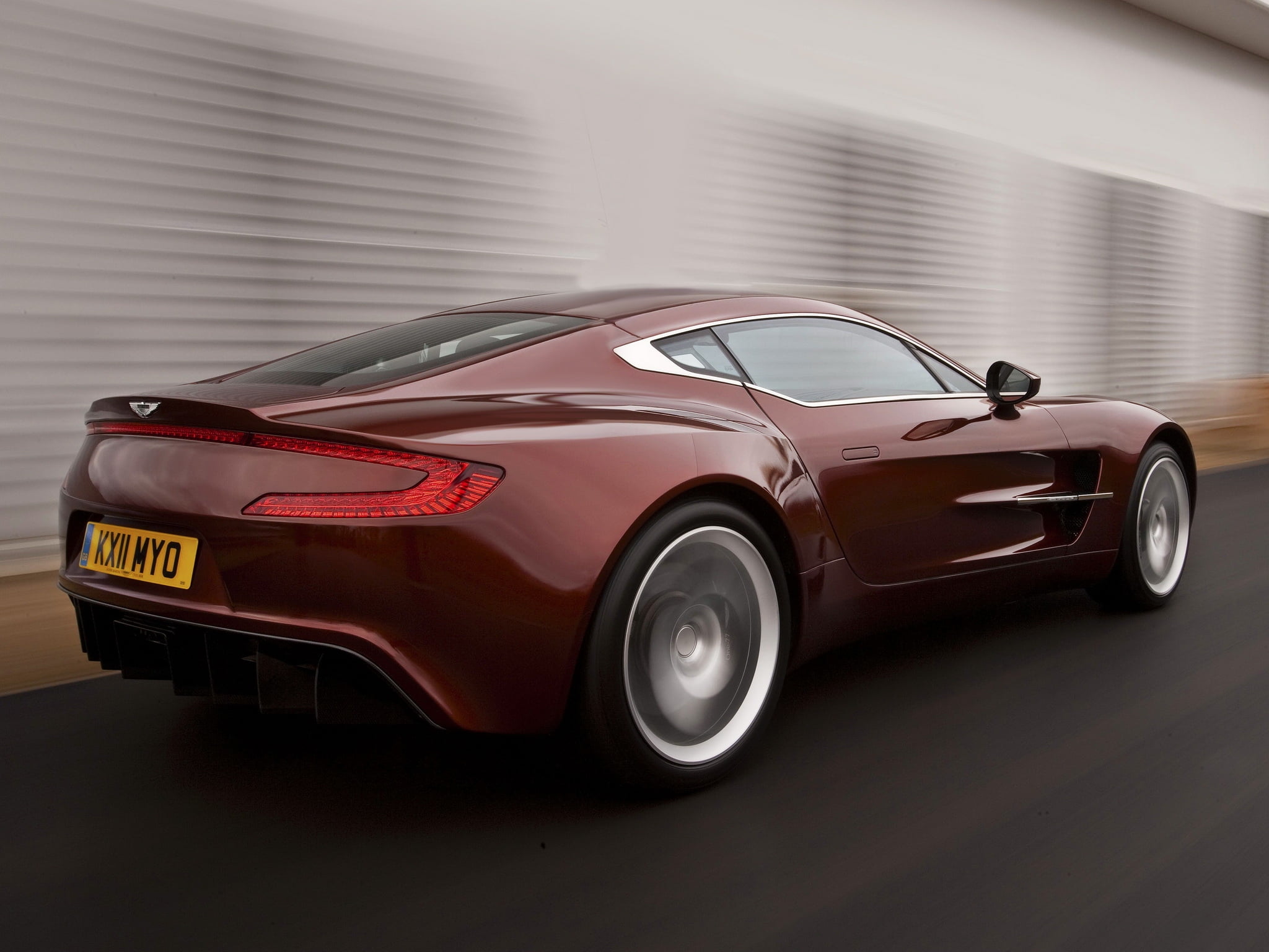 V12 Car - HD Wallpaper 