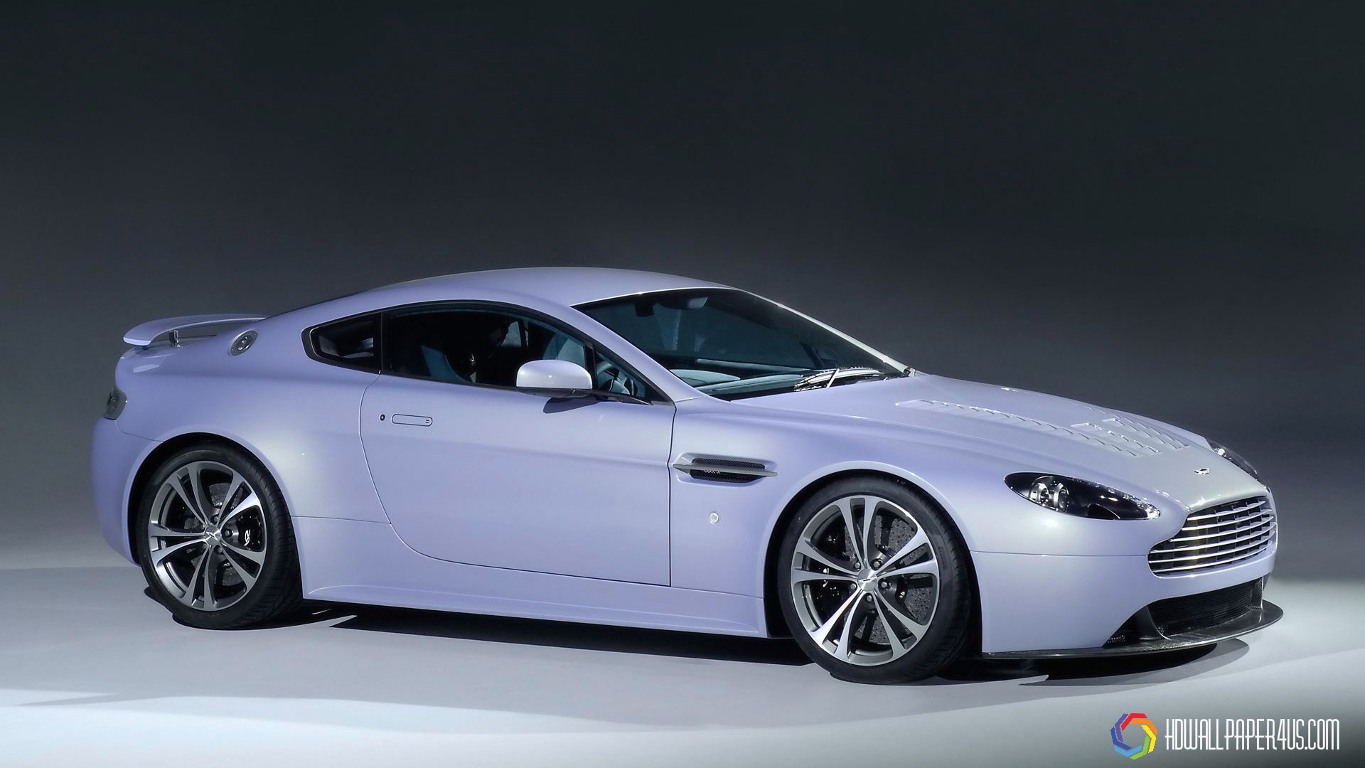 Aston Martin V8 Vantage (2005) - HD Wallpaper 