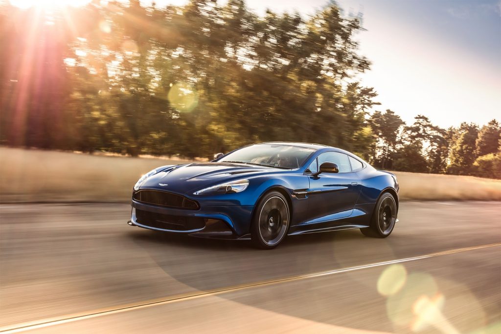 Aston Martin Vanquish 2018 Wallpaper Free Download - 2017 Aston Martin Vanquish S - HD Wallpaper 