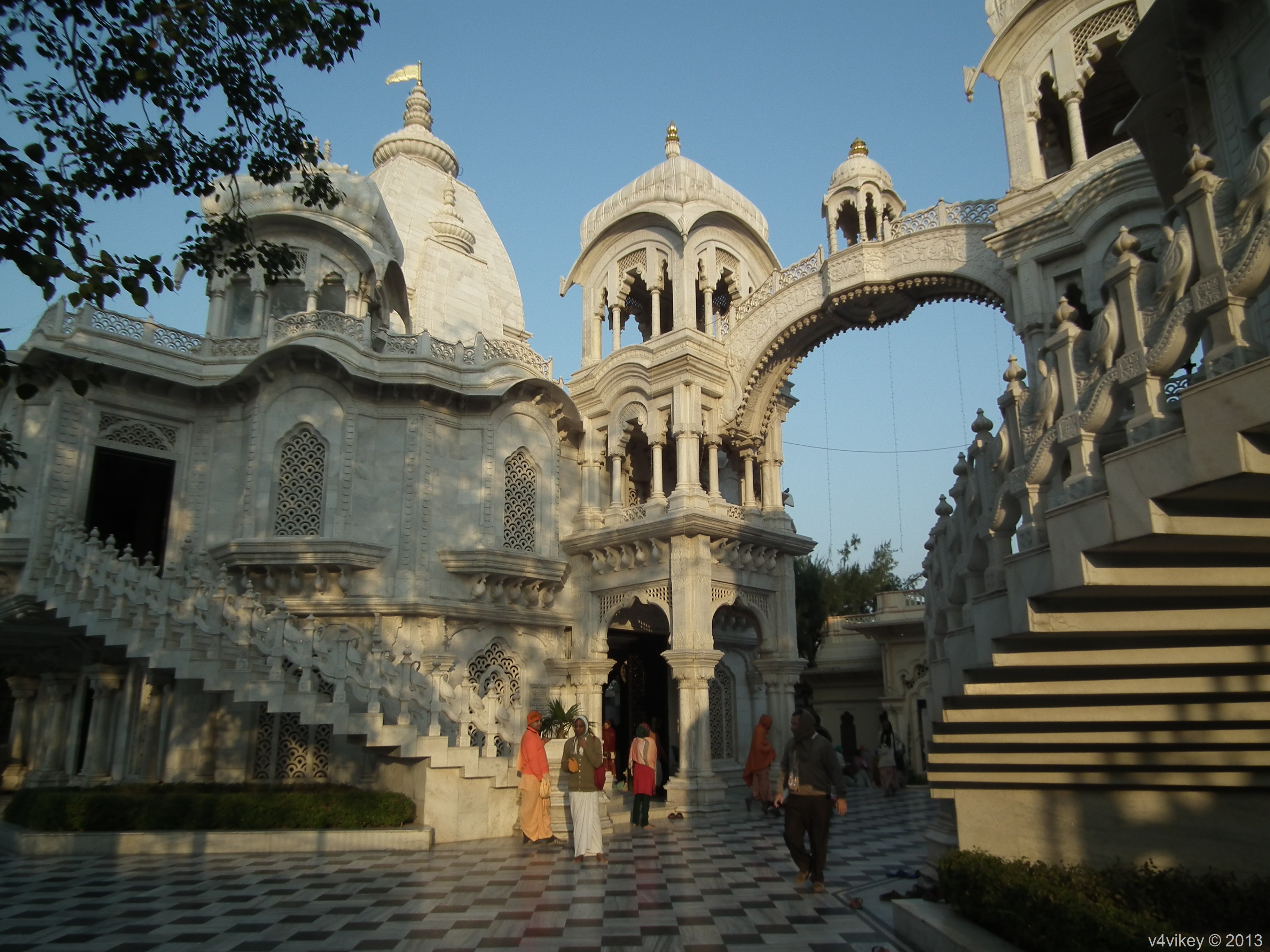 Krishna Balaram Mandir - HD Wallpaper 