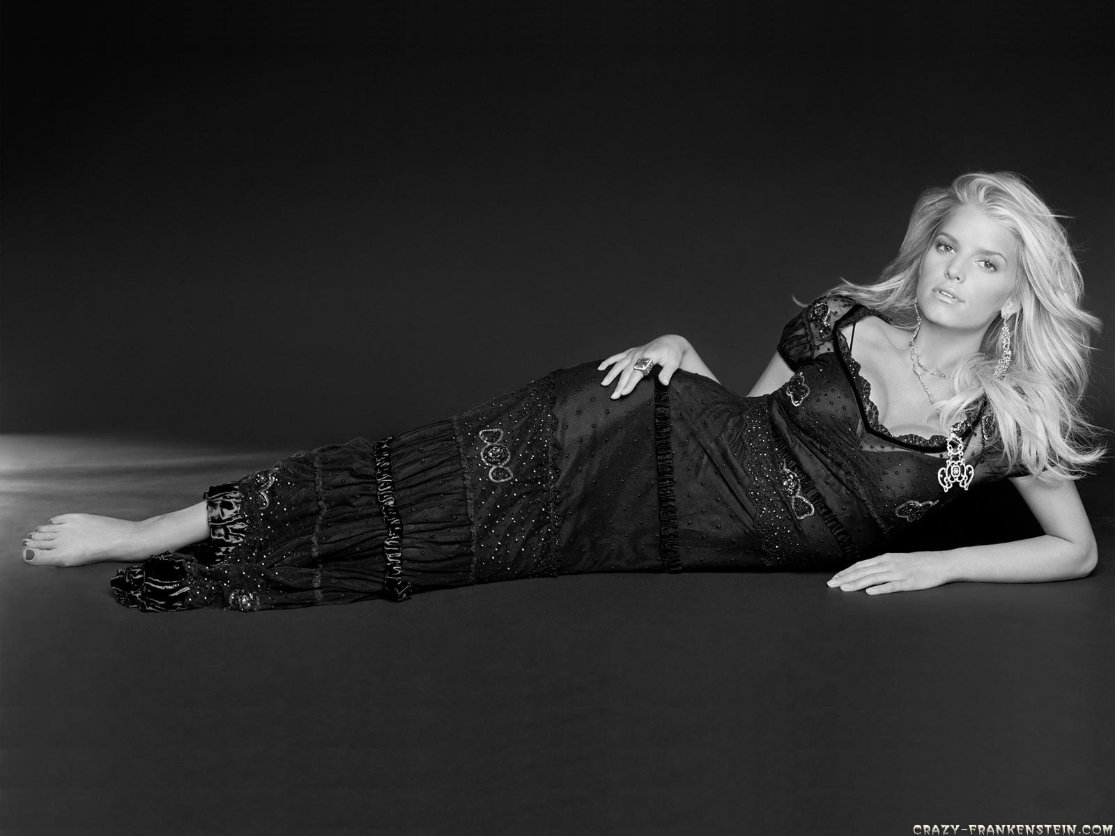 Jessica Simpson - HD Wallpaper 