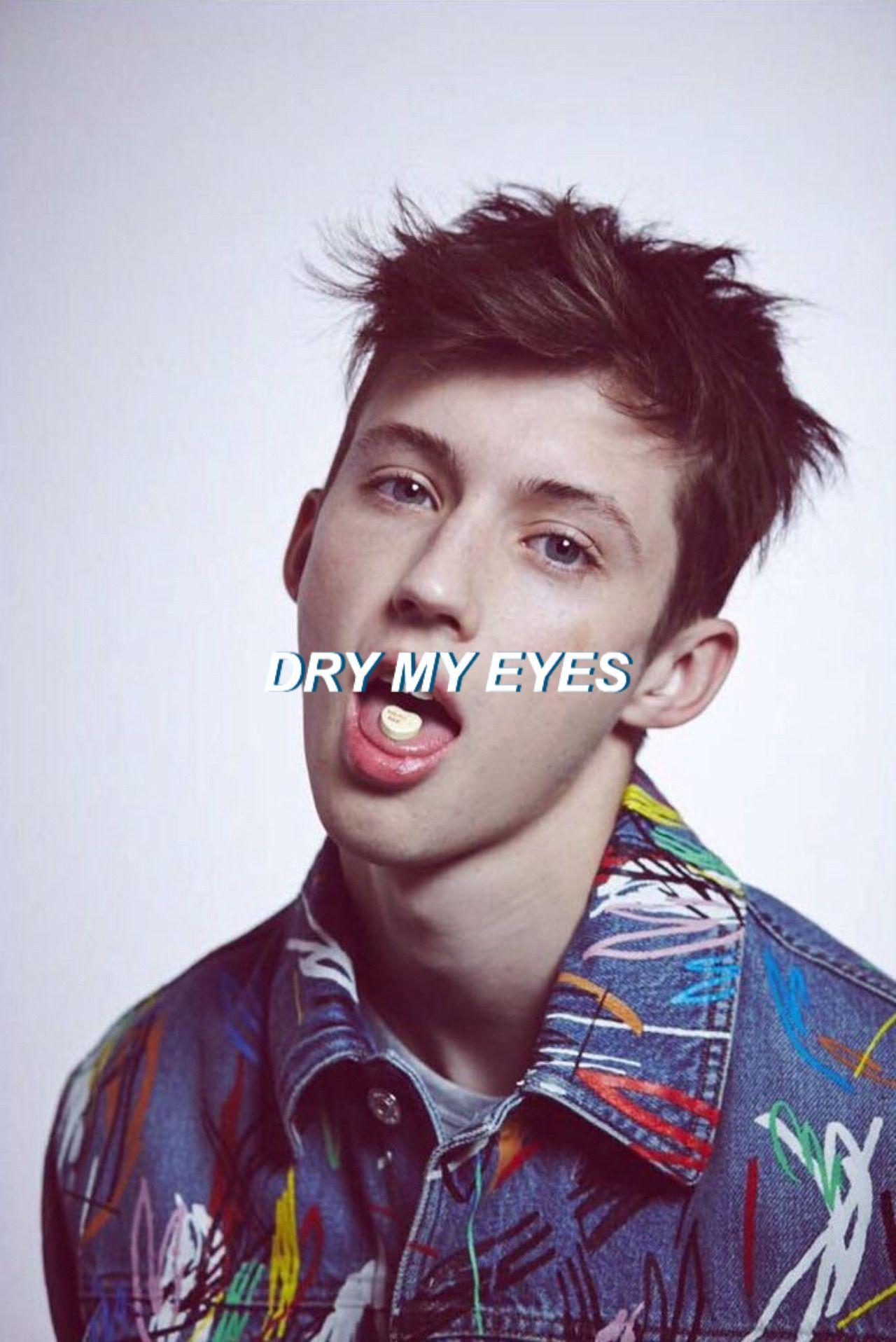 Troye Sivan - HD Wallpaper 