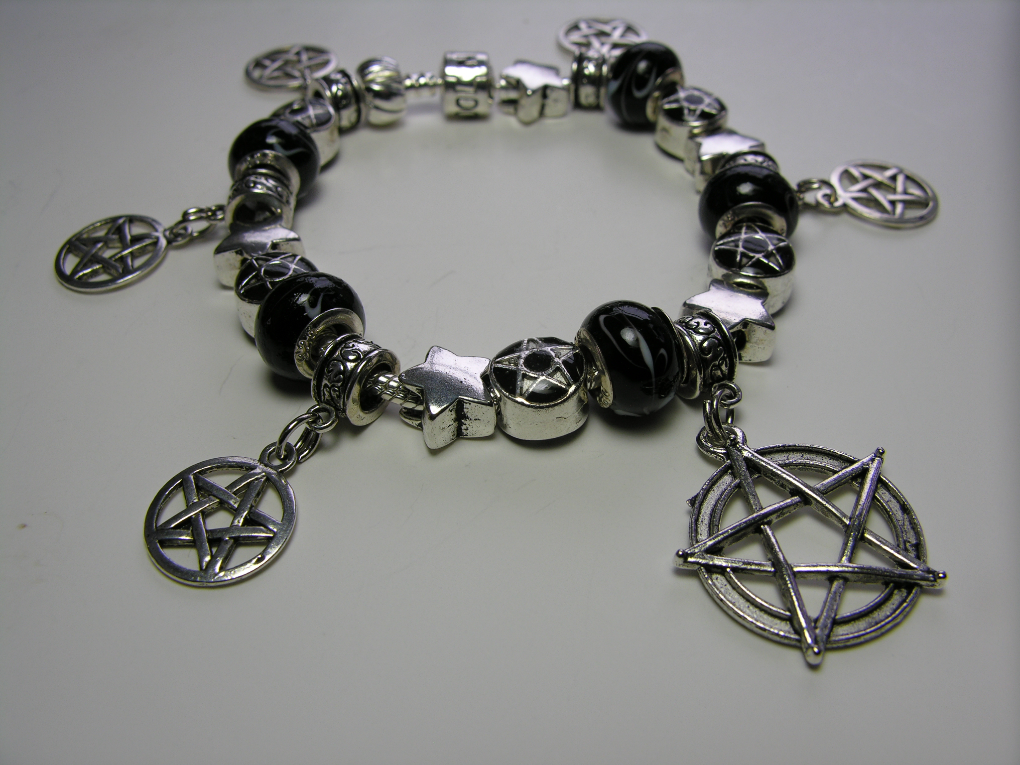 Pentacle Pandora Style Bracelet - Pandora Jewelry Occult - HD Wallpaper 