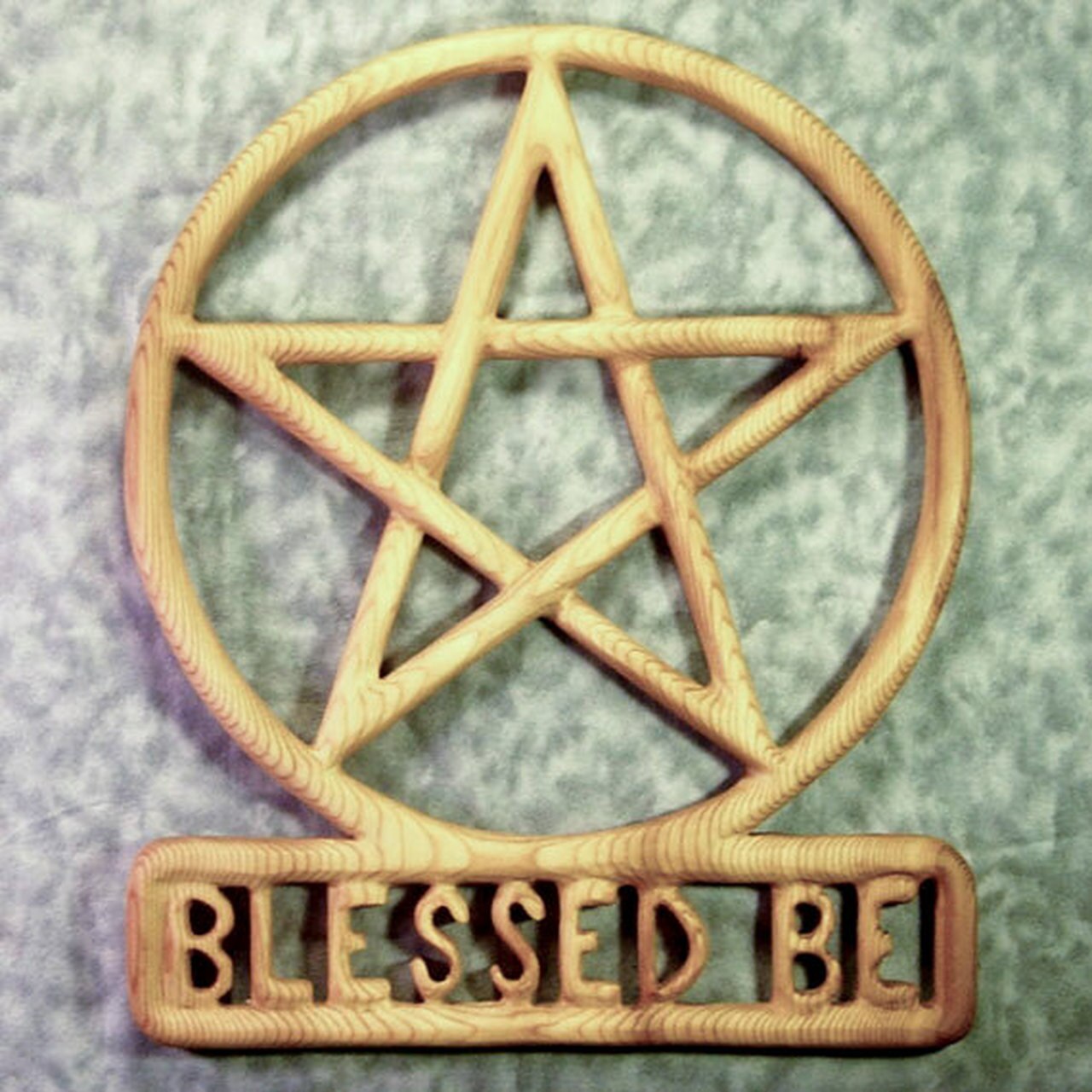 Emblem - HD Wallpaper 