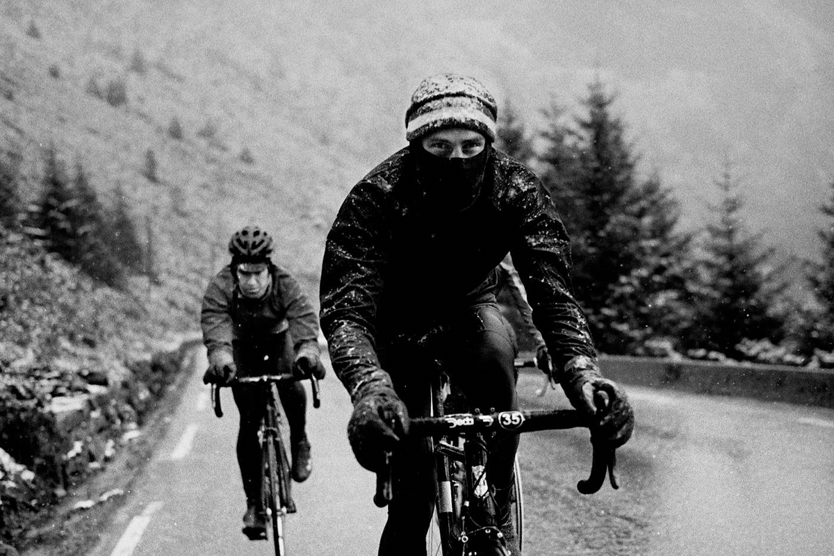 Rapha Black And White - HD Wallpaper 