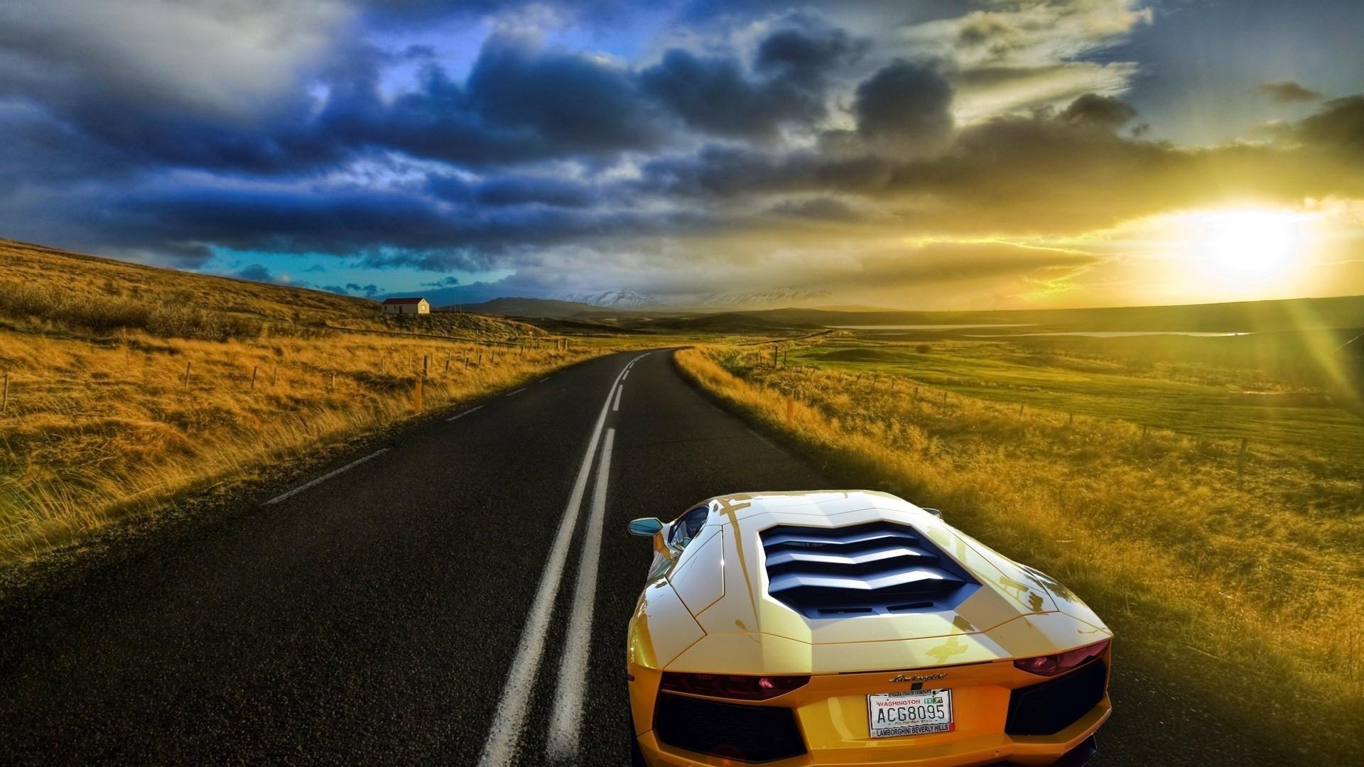 Lamborhgini Aventador Down A Beautiful Road - Lamborghini Aventador Sunset - HD Wallpaper 