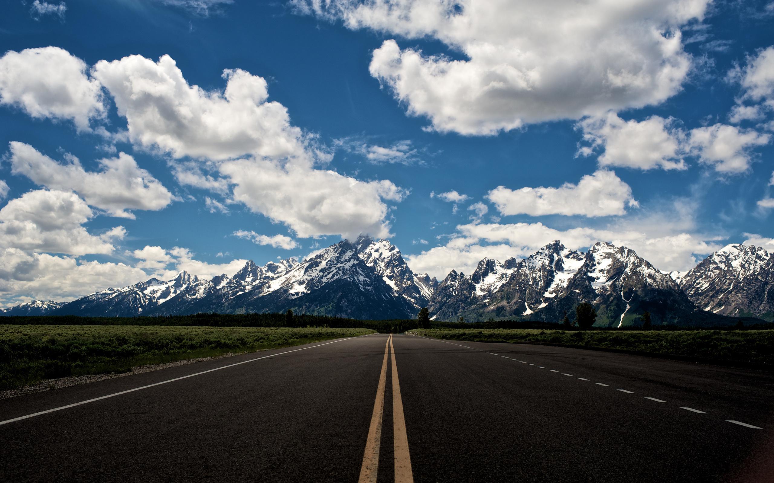 Long Road To The Snowy Mountains - Mountains Lockscreen - HD Wallpaper 