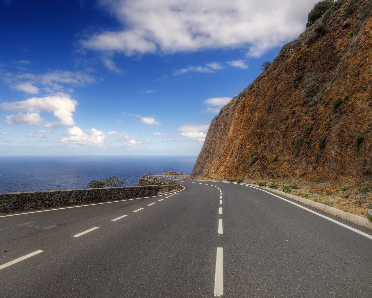 Wallpaper Road, Mountain, Hill, Mark, Turn, Mountain - Wallpaper - HD Wallpaper 