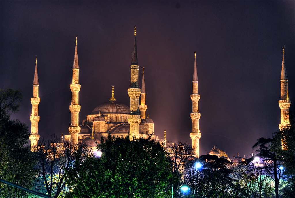 Sultan Ahmed Mosque - HD Wallpaper 