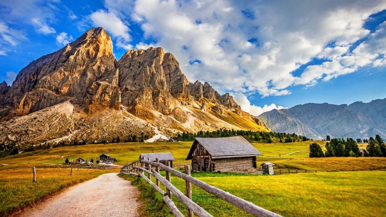 Beautiful Scenery Wallpaper Mountains - HD Wallpaper 