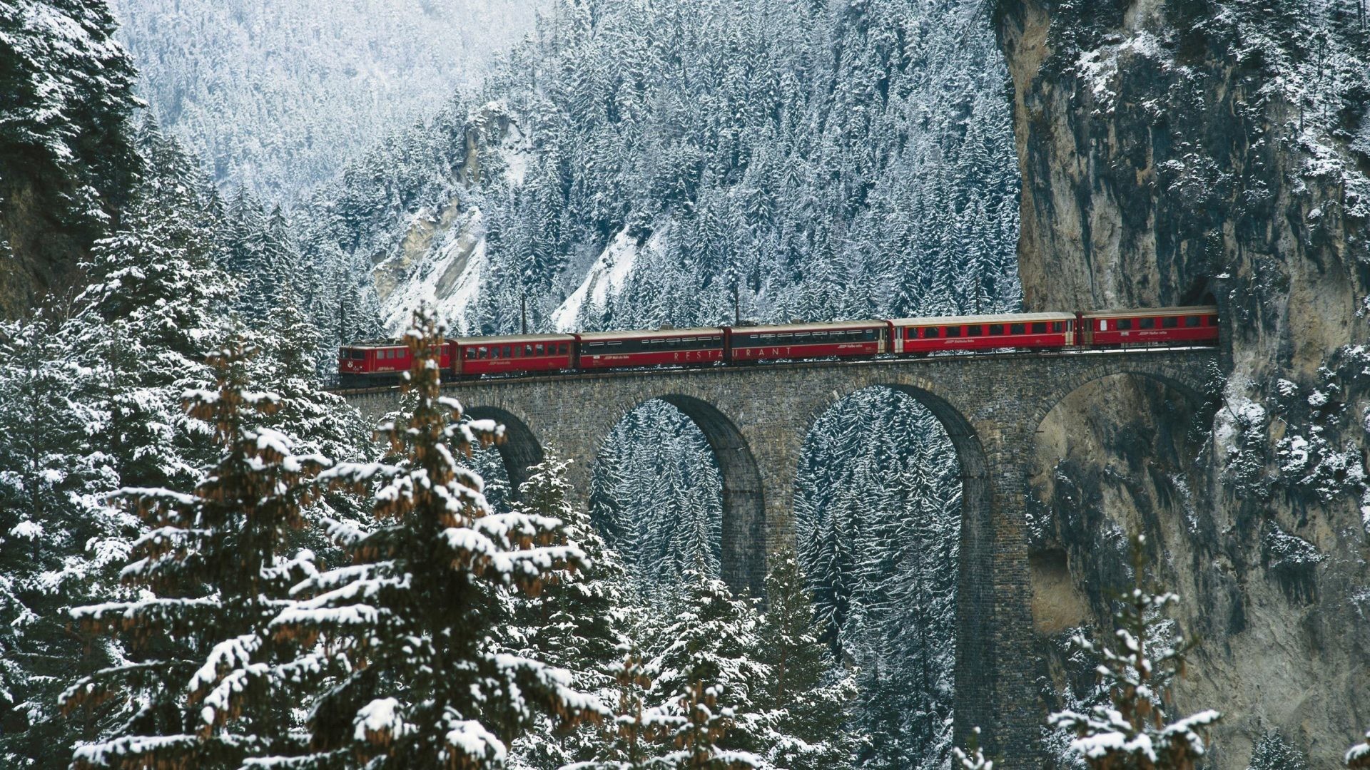 Train On A Bridge - 1920x1080 Wallpaper 