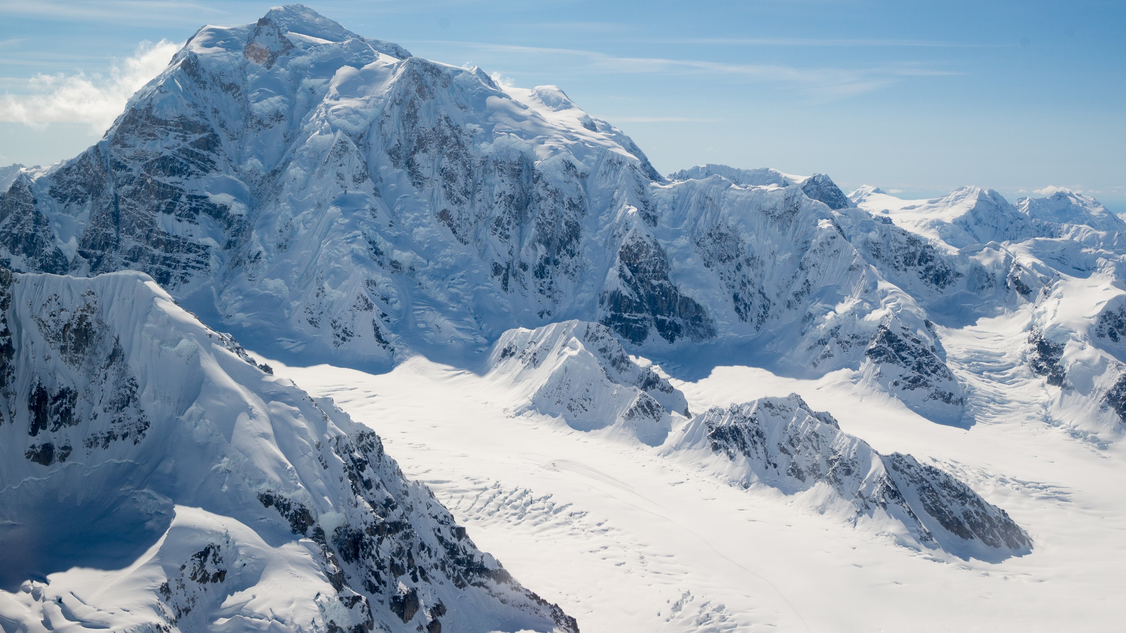 Snow Mountain Wallpaper 4k - HD Wallpaper 