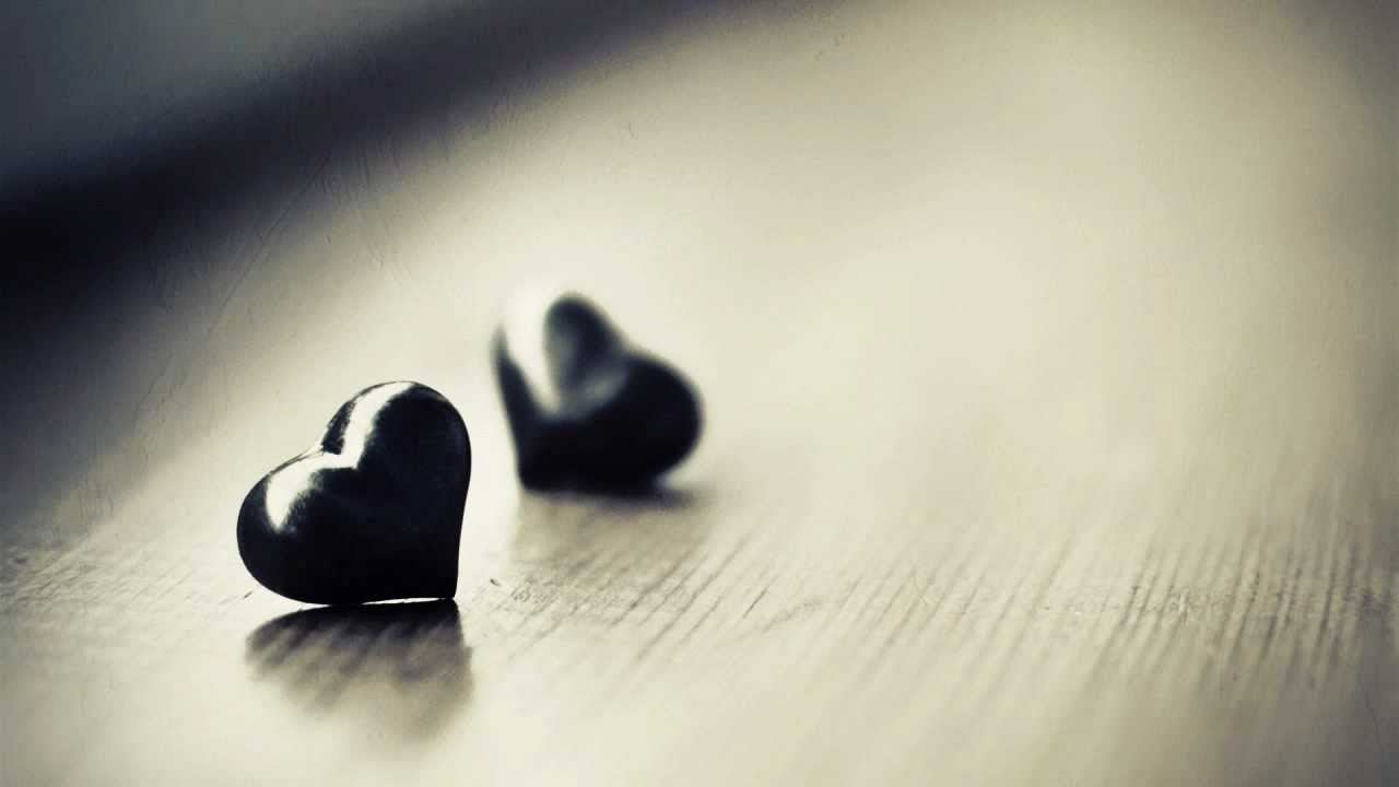 Love Hurts A Lot - HD Wallpaper 